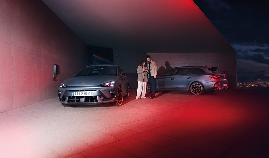 CUPRA Leon Sportstourer tijdens het laden