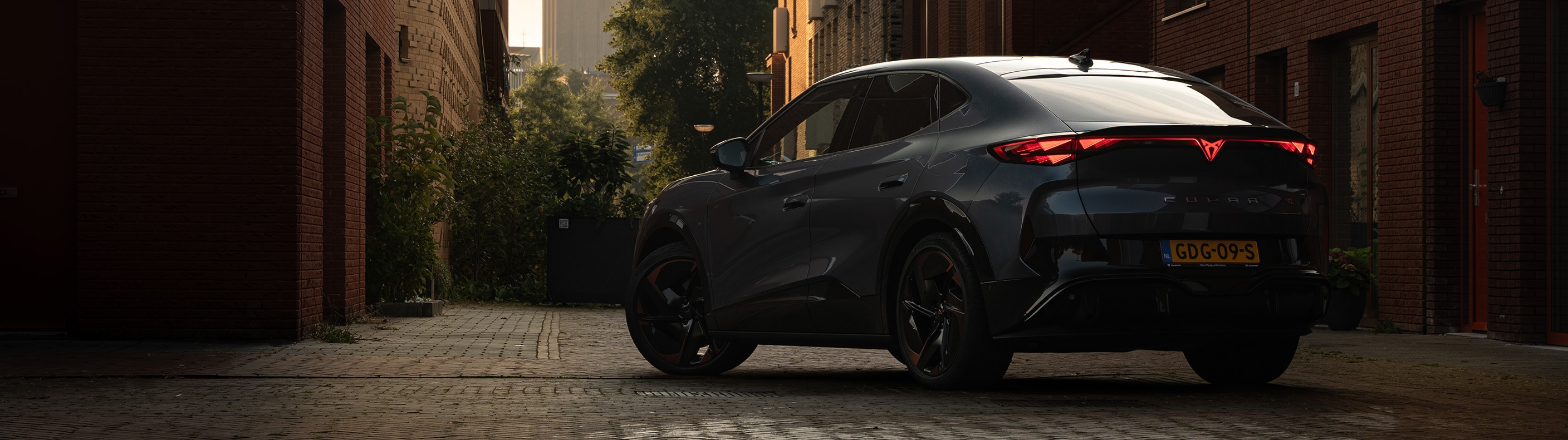 Nieuwe CUPRA Tavascan voor de Peperbus in Zwolle