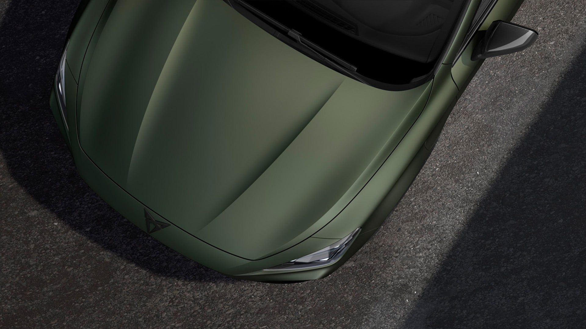 De motorkap van de CUPRA Terramar VZ Tribe Edition in Manganese Matte matgroen