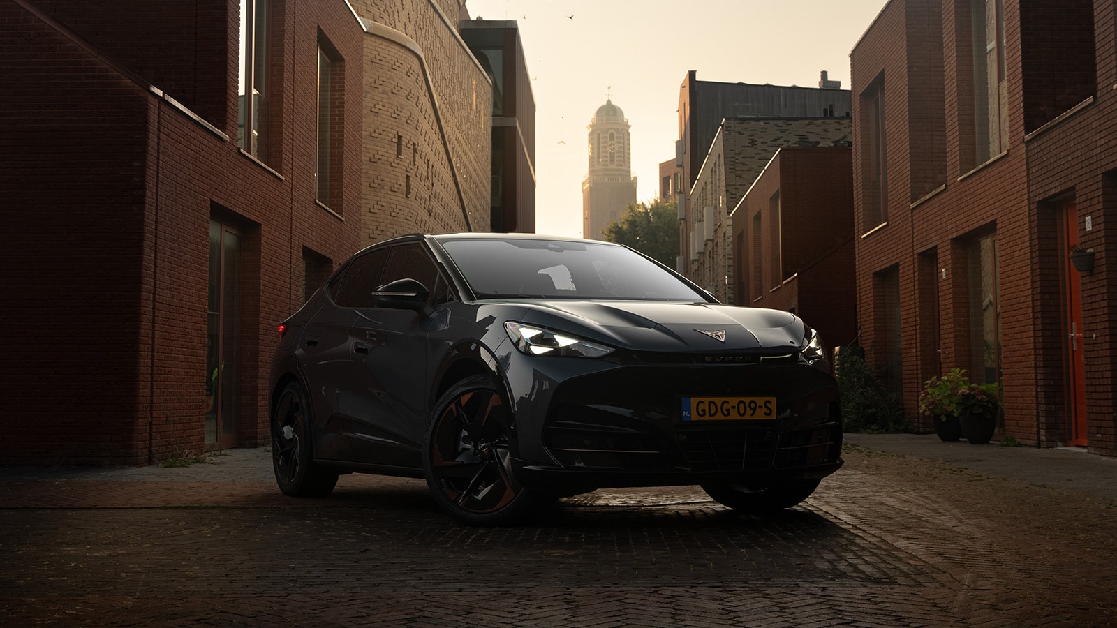 De volledige CUPRA modellen reeks met op de voorgrond de CUPRA Terramar